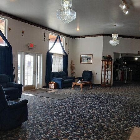 Glacier Gateway Inn Cut Bank Exterior photo
