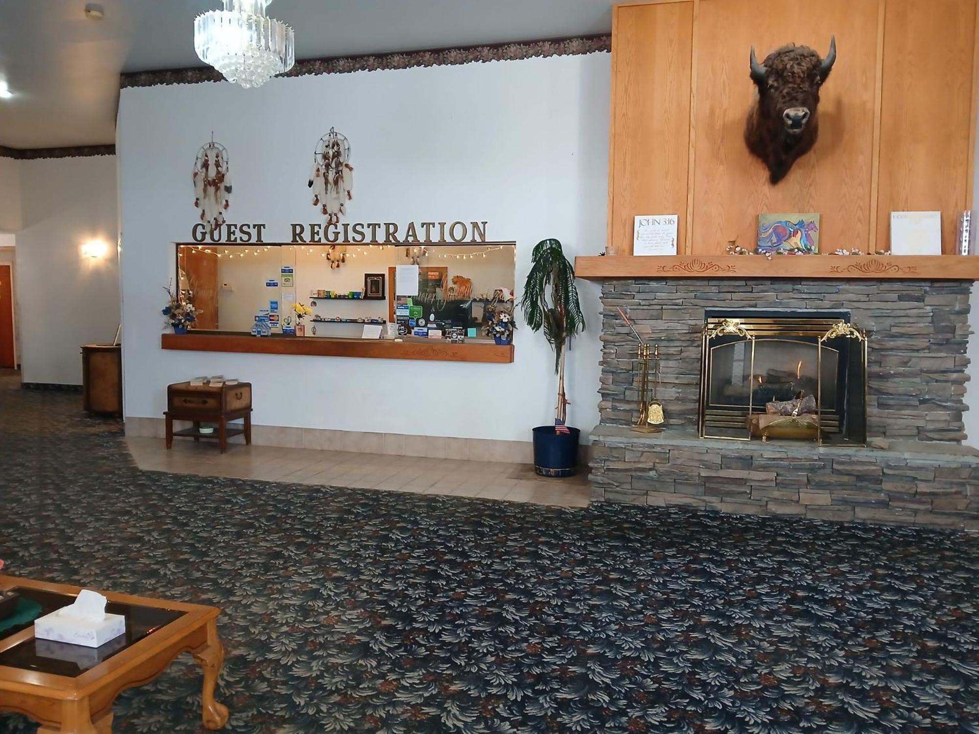 Glacier Gateway Inn Cut Bank Exterior photo